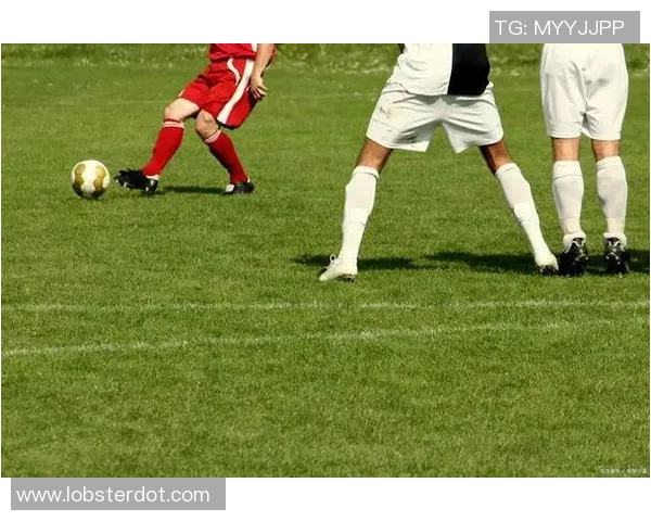 当足球明星遇上傻气瞬间那些让人捧腹的搞笑时刻与温暖故事