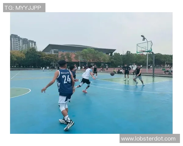 哪个女生心中藏着对篮球明星的爱慕与追逐故事